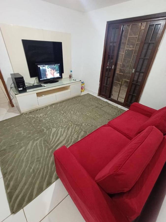 Casas e apartamentos de temporada para 10 pessoas, com jardim e piscina e ainda vista em Pinhalzinho