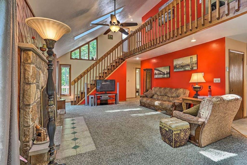 Mountain View Cottage in Saw Creek, Monroe County (PA)