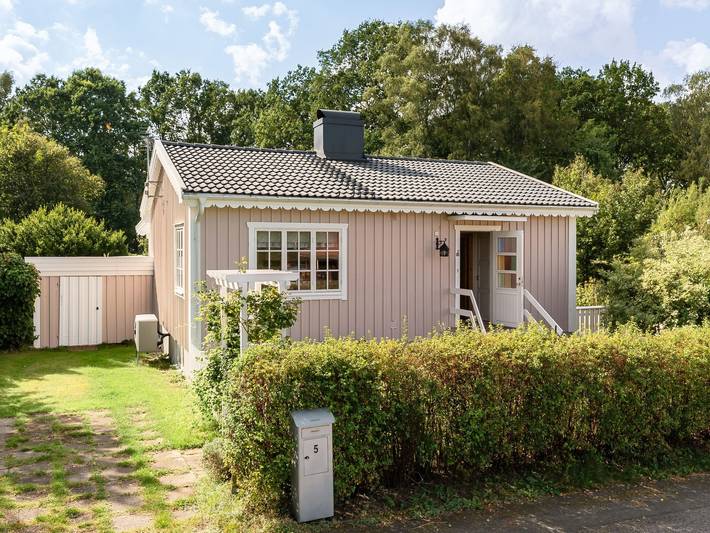 Hus för 6 Personer, med terass och trädgård i Bjärehalvön