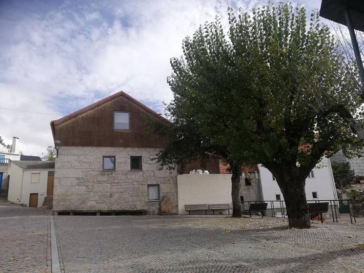 Casa de férias para 11 pessoas, com vista e terraço em Sabugueiro (Região)