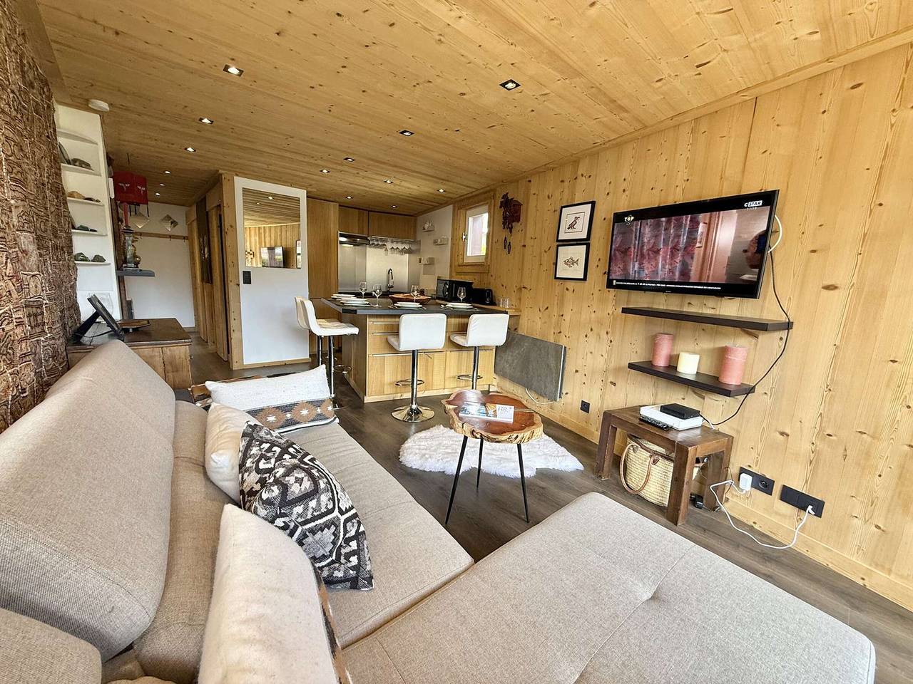 Apartamento entero, Estudio con Cabina en Praz Sur Arly - Ideal para 4 Personas con Parking y a Proximidad de Pistas in Praz-sur-Arly, Pays du Mont-Blanc