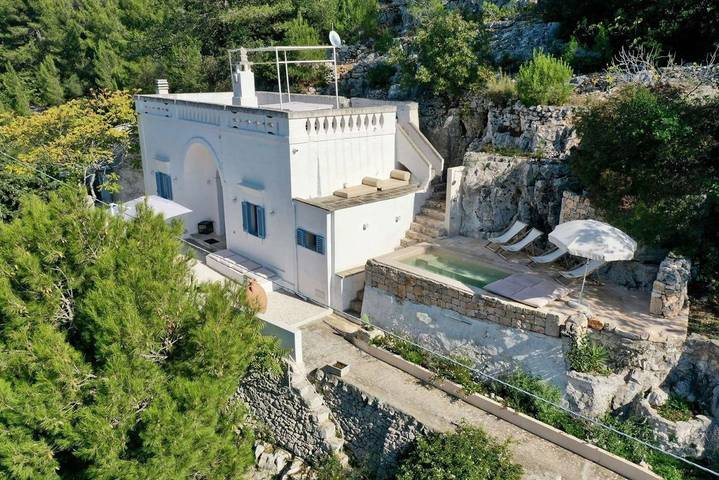 Ferienhaus für 6 Personen, mit Pool und Balkon/Terrasse in Fasano