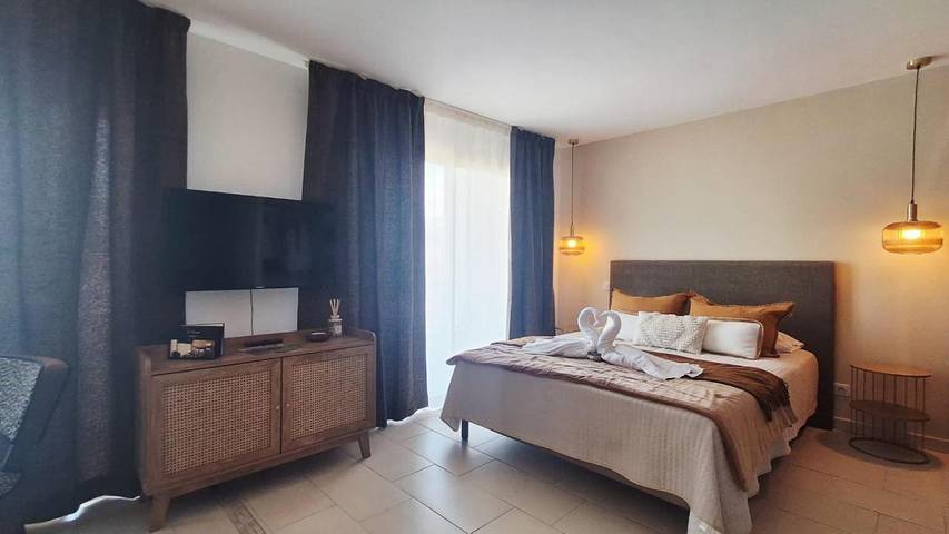 Location de vacances pour 4 personnes, avec vue et balcon, adapté aux familles dans Office De Tourisme De L Ile Rousse - 3