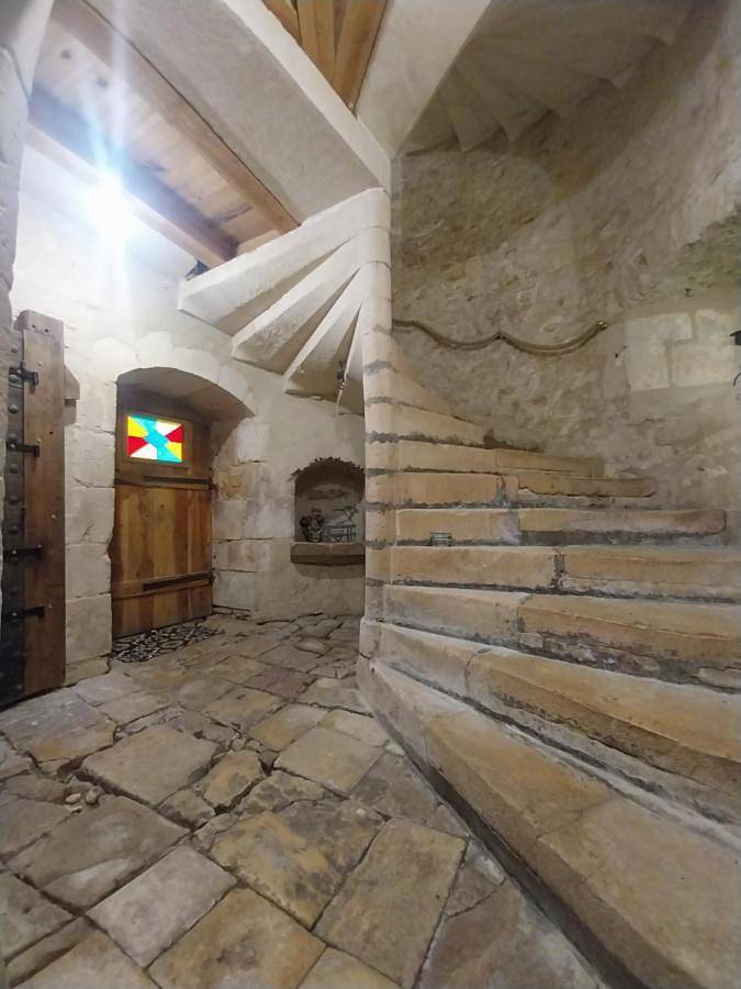Double Room with Private Bathroom in Saint-Savin, Vienne (France)