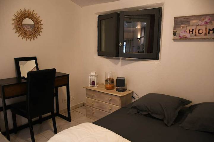 Location de vacances pour 3 personnes, avec jardin et terrasse à Lioux - 3