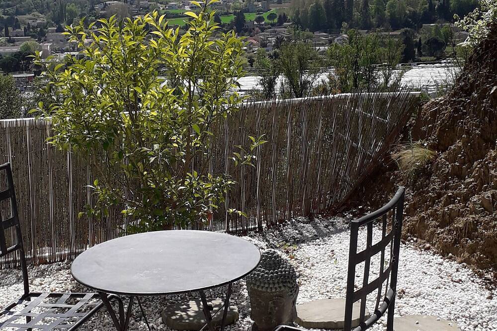 Dou Villa Saint Jean De Muzols in Saint-Jean-de-Muzols, Tournon-sur-Rhône region