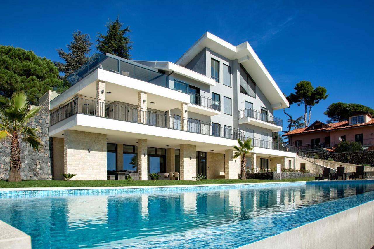 Appartamento intero, Villa Rita Pool & Spa in Mascalucia, Catania e dintorni