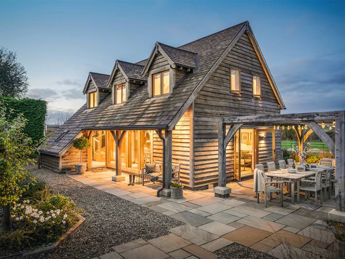 Log cabin for 8 people, with Garden in Leicestershire