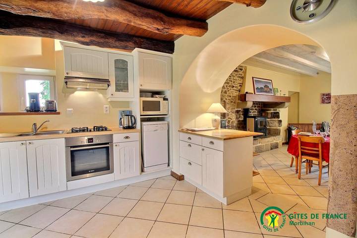 Gîte pour 4 personnes, avec jardin, animaux acceptés à Locoal-Mendon - 3