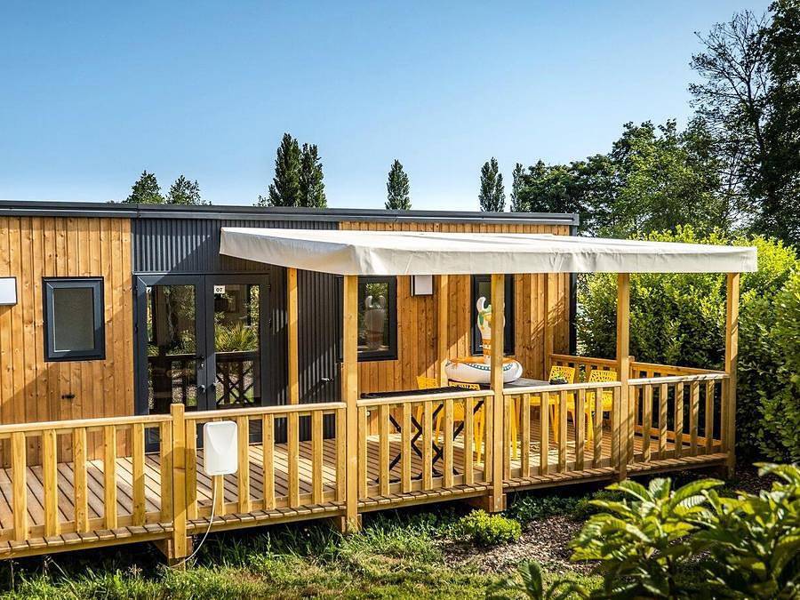 Camping Le Domaine de Mesqueau - Mobilhome 4 personnes - Cottage Premium 3 Pièces 4 Personnes +Tv in Plougasnou, Ceinture Dorée