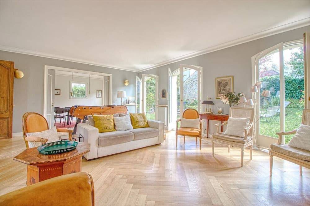 Spacious house - Quiet & Family friendly in Versailles, Yvelines