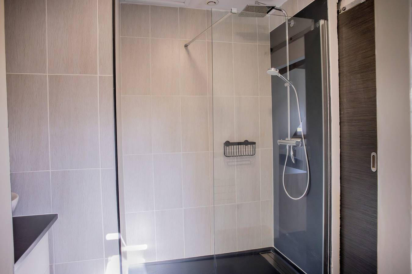 Guest Room 'Chambre Cheverny - Le Petit Puits' with Shared Garden and Wi-Fi in Cheverny, Sologne