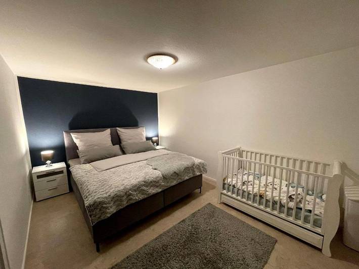 Ferienwohnung für 4 Personen, mit Balkon und Terrasse sowie Garten und Ausblick in Ottenhöfen im Schwarzwald