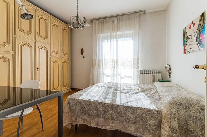 Ferienwohnung für 9 Personen, mit Whirlpool und Balkon in Pescara - 2