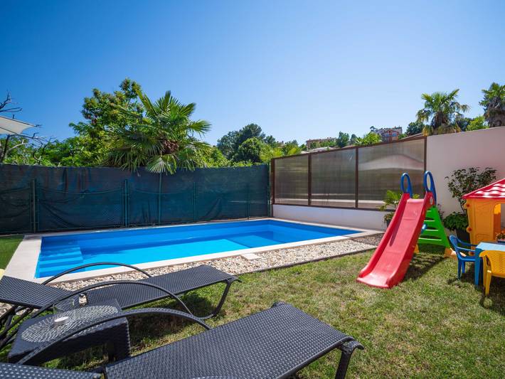 Ferienwohnung für 5 Personen, mit Terrasse in Grad Opatija - 2