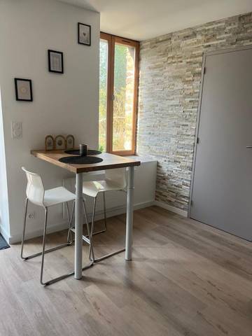 Gîte pour 2 personnes, avec terrasse à Mauron