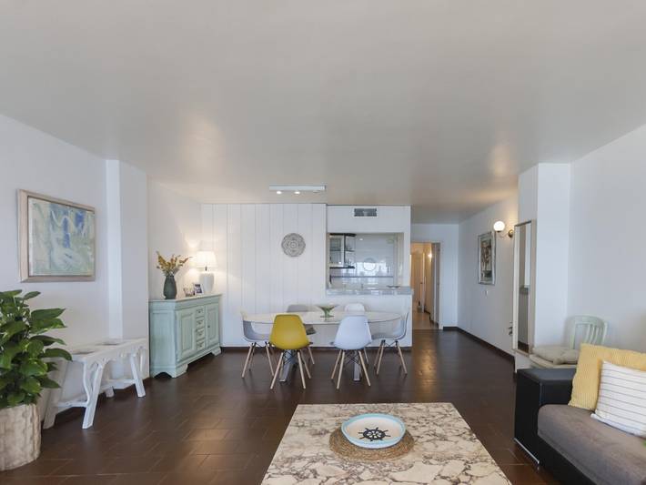 Geheel vakantieappartement, Retraite aan zee met parkeerplaats en terras in Platja Gran (Tossa de Mar), Tossa de Mar