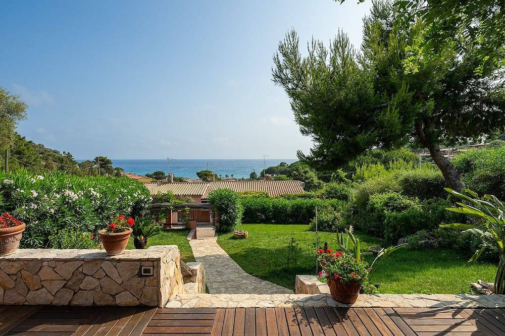 Villa Kala Nostra sul mare,150m e 5m a piedi da  spiggia  Kal'emoru/Villasimius in Geremeas, Cagliari e Dintorni