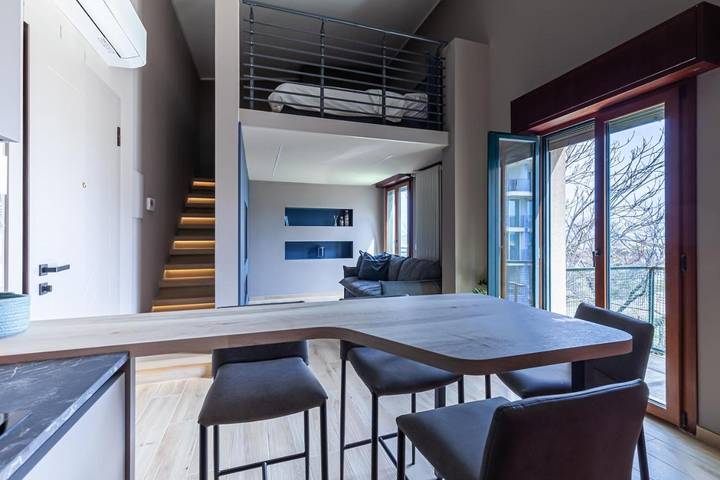 Loft per 4 persone, con giardino e balcone nonché panorama, con animali domestici a Rimini