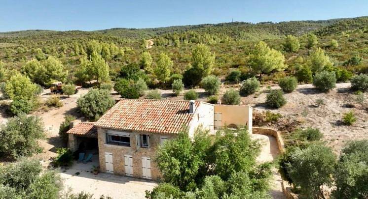 Villa pour 8 personnes, avec jardin et vue ainsi que piscine et sauna, animaux acceptés à Le Castellet - 3