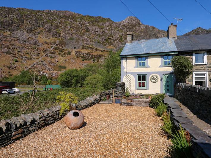 Cottage for 4 people, with garden, with pets in Blaenau Ffestiniog