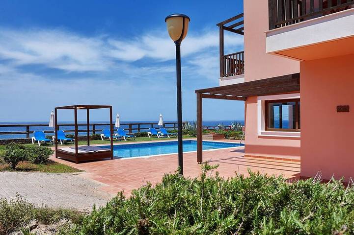 Location de vacances pour 6 personnes, avec Balcon ainsi que Terrasse et Jardin dans Milatos Beach - 3