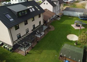 Ferienwohnung für 2 Personen, mit Terrasse und Ausblick sowie Garten in Fränkisches Weinland