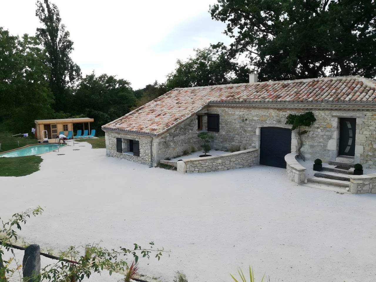 Gîte de caractère en pleine nature avec vue sur le lac, piscine privée et Wi-Fi in Bourg-de-Visa, Tarn-et-Garonne