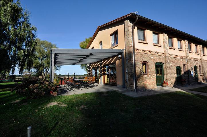 Ferienwohnung für 3 Personen, mit Garten und Balkon sowie Sauna, mit Haustier in Barkhagen