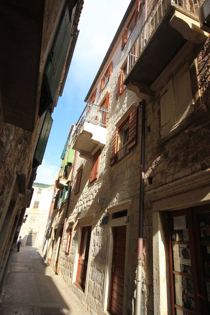 Ganze Wohnung, Studio Appartement am Strand Komiza (Vis) -f in Komiza, Split-Dalmatien
