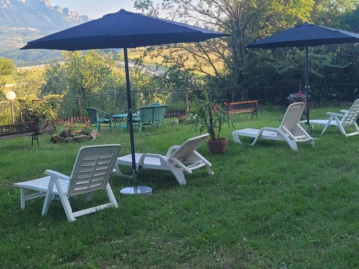 Casa vacanza per 5 persone, con giardino e panorama a Contursi Terme
