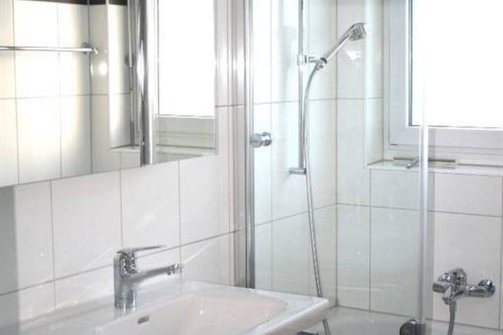 Ganze Wohnung, Chesa Grischa 12 Appartement/Fewo, Dusche oder Bad, Wc 3½-Zimmerwohnung in Flüelapass, Davos