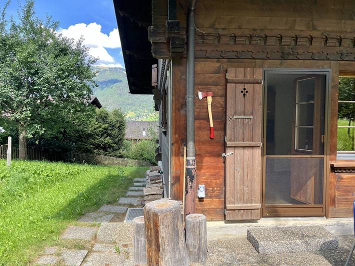 Ganze Wohnung, Akelei (gross) in Saanenmöser, Zweisimmen