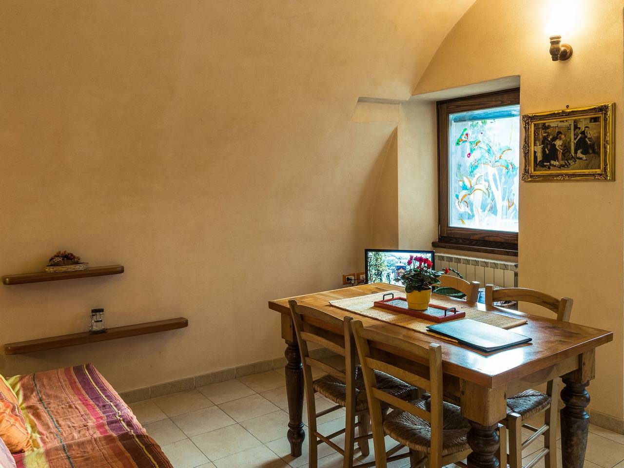 Ganze Wohnung, Wohnung in Riva Di Solto mit Kleinem Garten in Riva di Solto, Gemeinde Riva di Solto