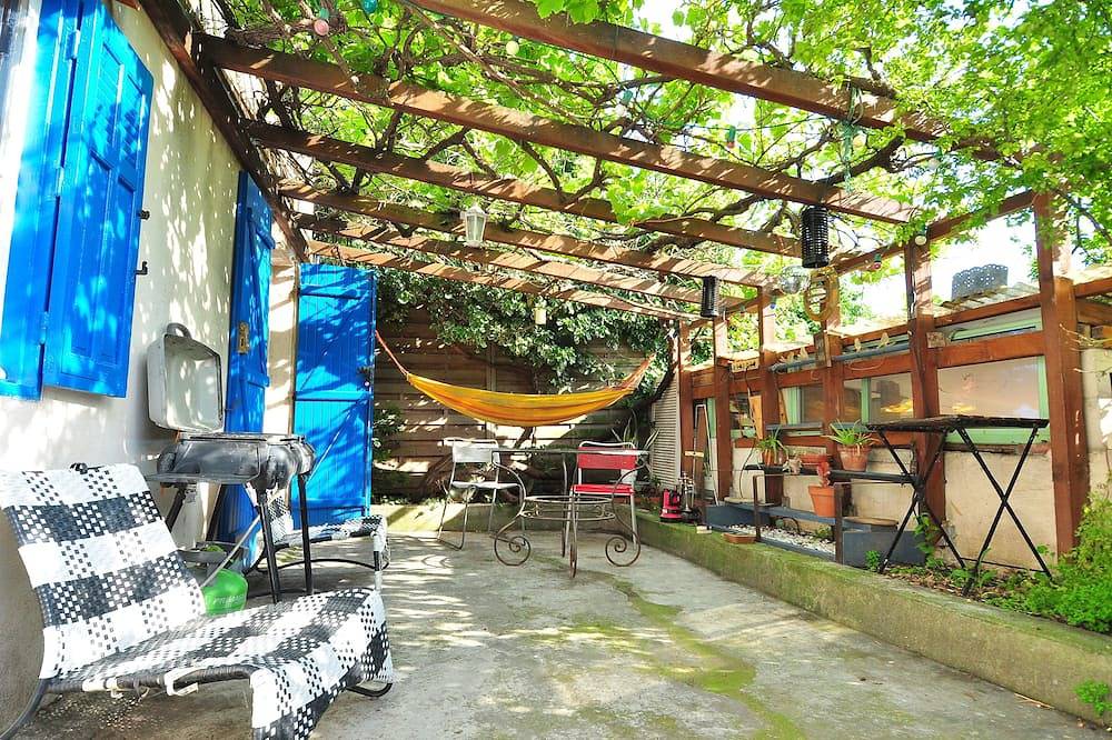 Entire apartment, Appartement T1 33m2 au Calme Tonnelle Ombragée in Marseille, Marseille region