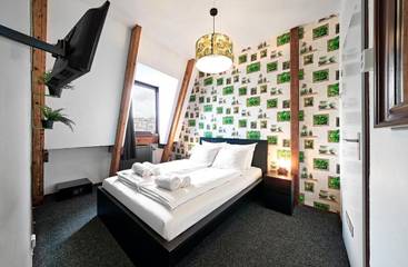 Hostel für 2 Personen, mit Terrasse und Ausblick in Anne Frank Haus