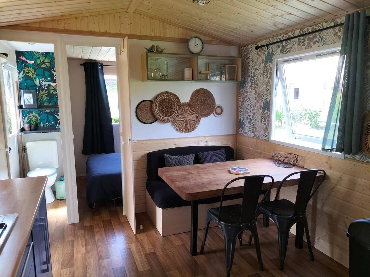 Appartement entier, Cottage gîte aux Lauriers Lacroix sur meuse in Lacroix-sur-Meuse, Région de Commercy