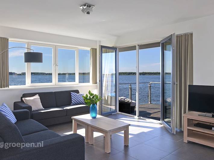 Vakantiehuis voor 12 personen, with Balkon/Terras and Terras as well as Sauna in Kamperland