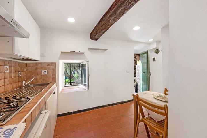 Hel studio-lejlighed, Studio 'Tavernetta in Campagna' with Sea View, Shared Terrace and Garden in Semorile, Zoagli
