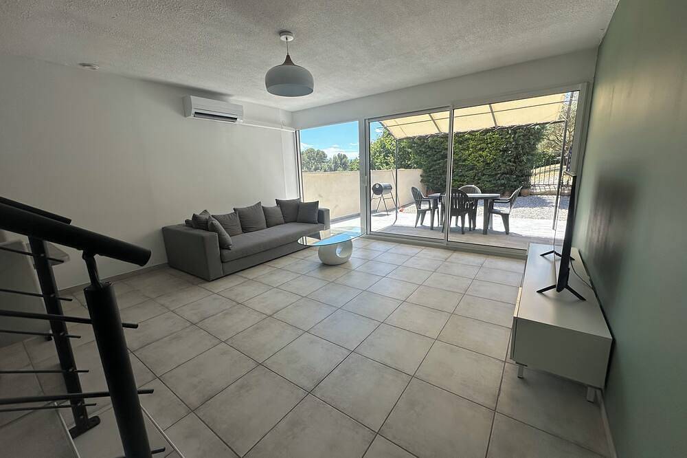 Moderne, clim et barbecue privé in Château-Arnoux-Saint-Auban, Région de Forcalquier