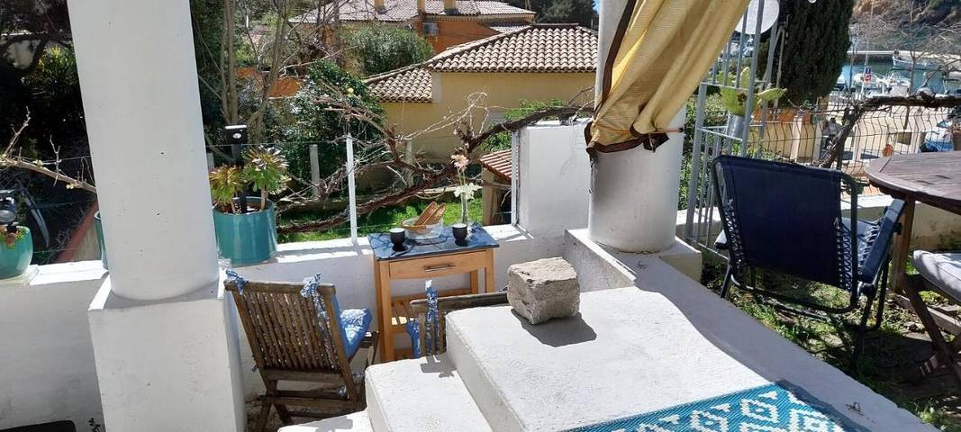 Location de vacances pour 3 personnes, avec vue et jardin à Ensuès-la-Redonne - 4