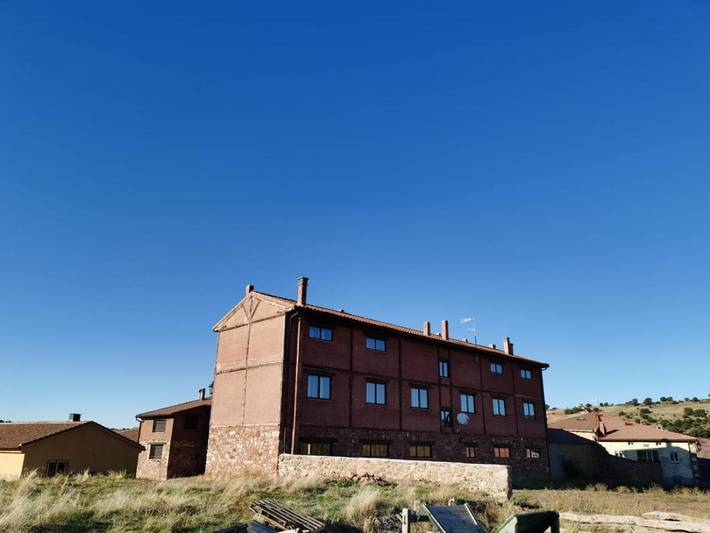 Casa de vacaciones para 26 personas, con terraza y vistas, Se admiten mascotas en Tierras del Burgo - 4