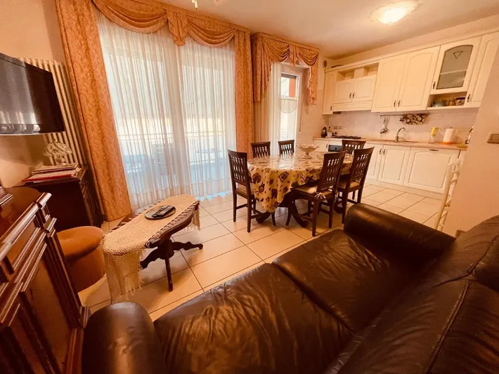 Apartamento de vacaciones para 5 personas, con jardín y vistas - 1