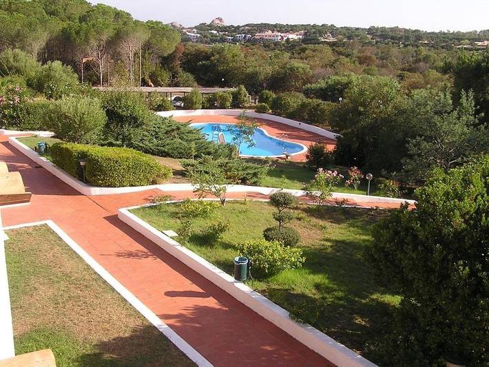Gîte pour 6 personnes, avec piscine et bassin pour enfant ainsi que vue et jardin, animaux acceptés dans Cala Bitta