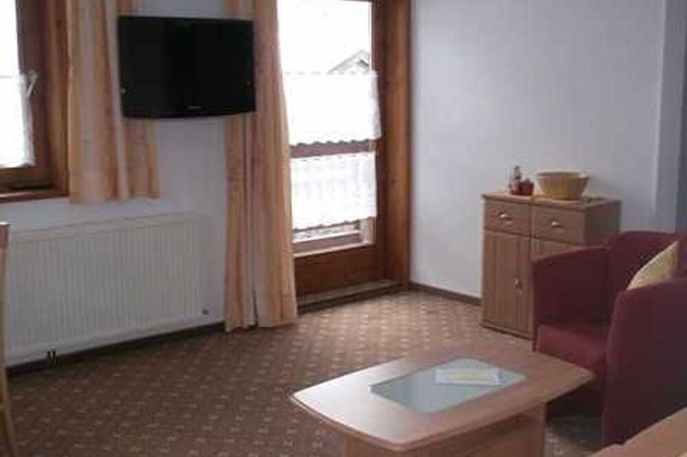 Ferienwohnung 2 - Haus Peintner in Tannheim (Tirol), Allgäuer Alpen (Österreich)