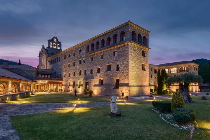 Hotel for 2 people, with view and sauna as well as garden and pool - 1