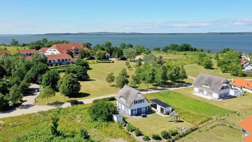 Ferienhaus für 4 Personen, mit Terrasse und Sauna sowie Garten in Trent