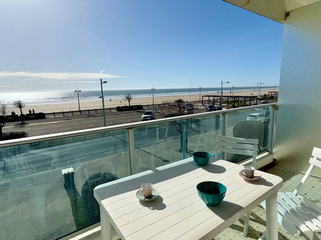 Entire apartment, 3-star apartment in Saint Jean de Monts, 5 people, parking, sea view in Saint-Jean-de-Monts, Vendée