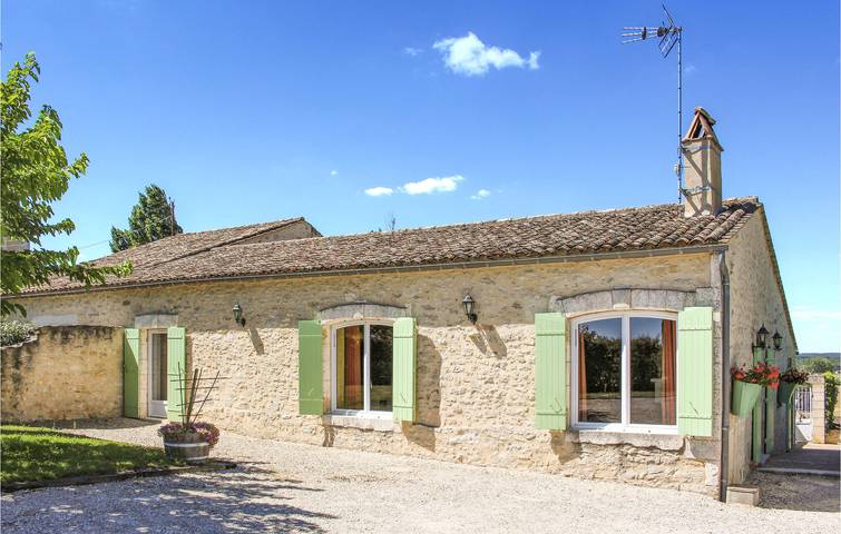 Location de vacances pour 12 personnes, avec piscine ainsi que terrasse et jardin à Saint-Méard-de-Gurçon - 2