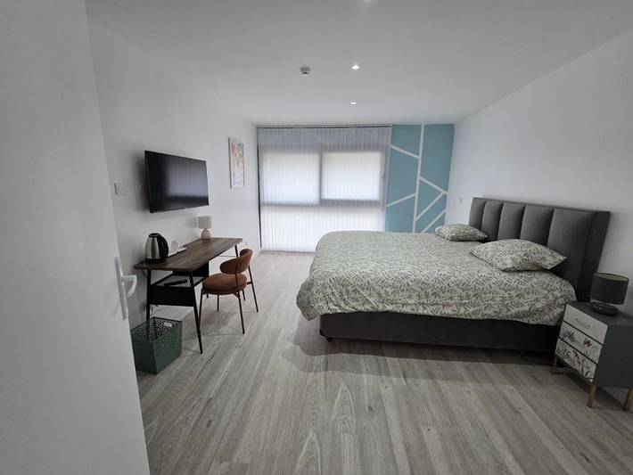 Appart’hôtel pour 2 personnes, avec jardin ainsi que piscine et jacuzzi, animaux acceptés